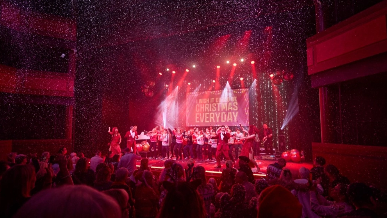 Step into Christmas 4