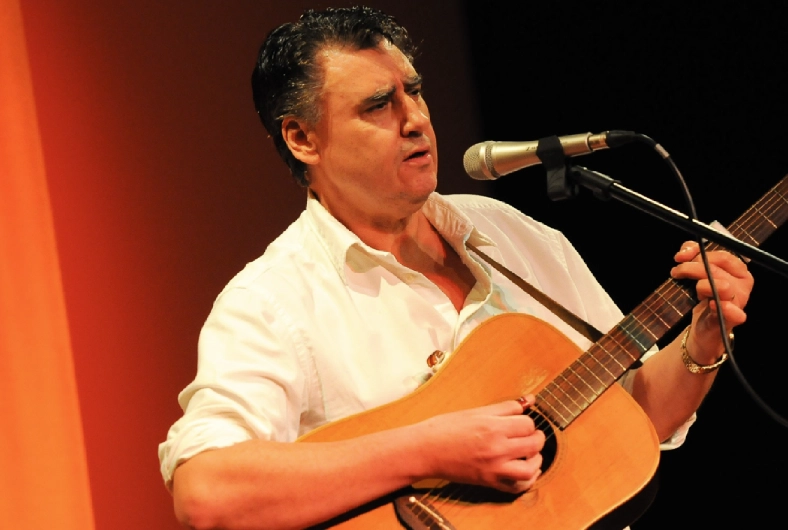Friends of The Playhouse: Simon Perigud - A Selection of Pop Classics & Golden Oldies